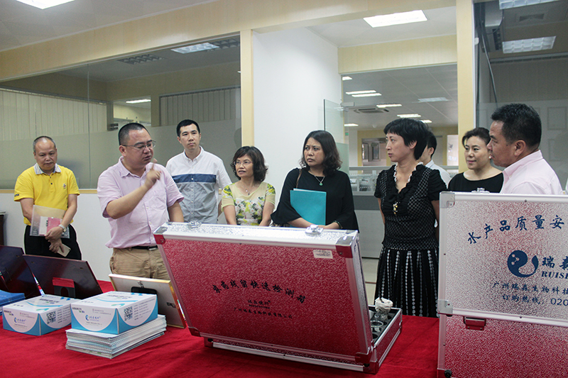 番禺區(qū)麥副區(qū)長(zhǎng)一行蒞臨我司指導(dǎo)工作
